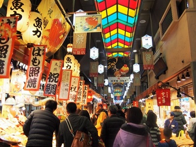 京都観光スポット：錦市場